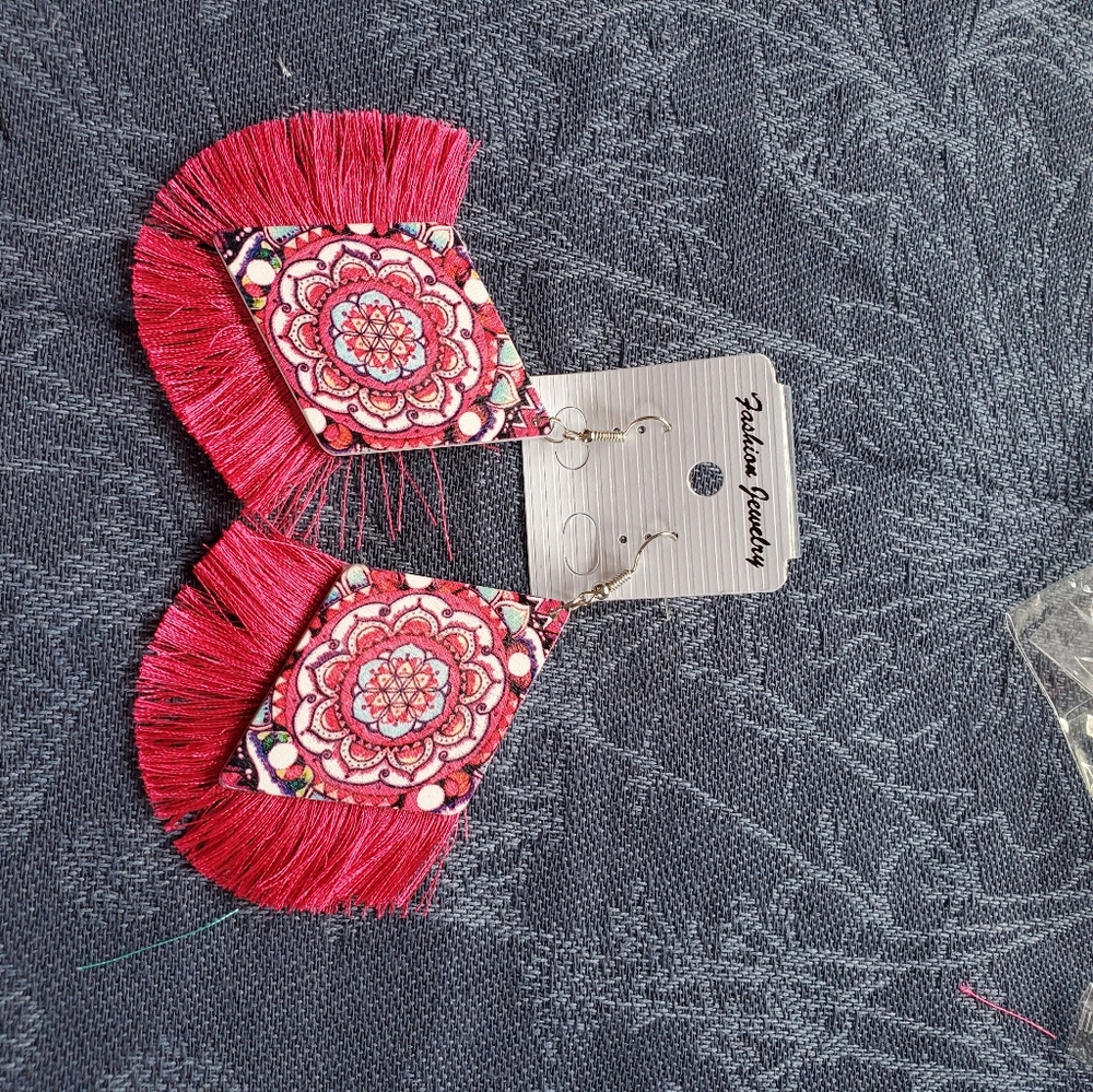 New tassel wood earrings